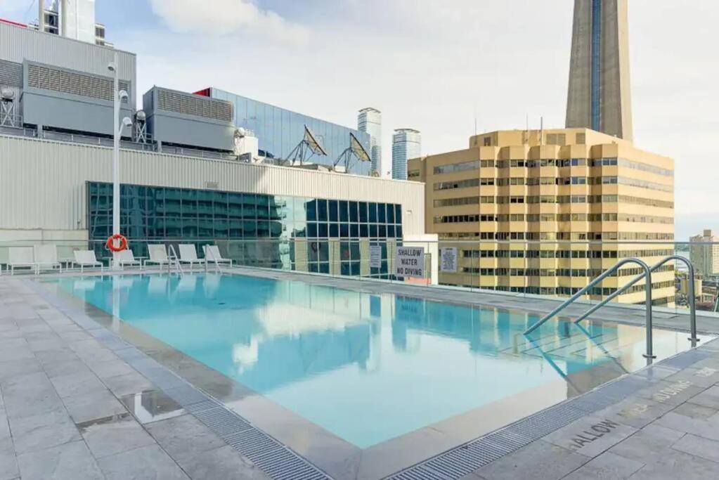 Cn Lovers Toronto Zewnętrze zdjęcie