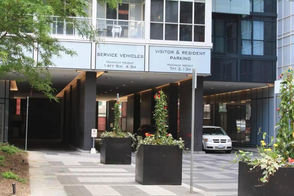 Cn Lovers Toronto Zewnętrze zdjęcie